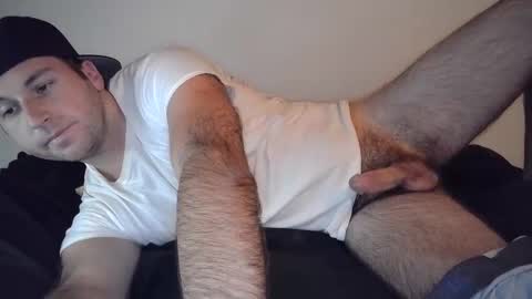 Snapshot of theetwohander chatting on October 28, 2025, 3:21 am Theetwohander online show from October 28, 2025, 3:21 am