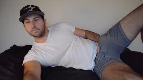 Snapshot of theetwohander chatting on November 9, 2025, 7:01 pm Theetwohander online show from November 9, 2025, 7:01 pm