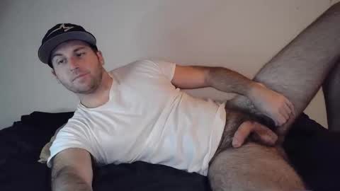 Snapshot of theetwohander chatting on November 20, 2025, 1:28 am Theetwohander online show from November 20, 2025, 1:28 am