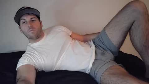 Snapshot of theetwohander chatting on April 23, 2026, 2:46 am Theetwohander online show from April 23, 2026, 2:46 am