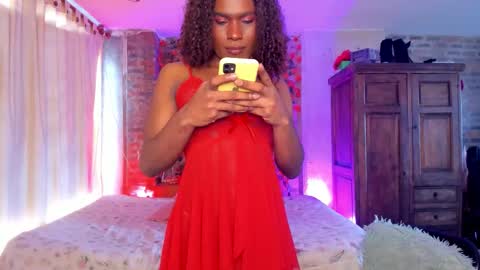 Goldie online show from November 19, 2025, 5:13 pm