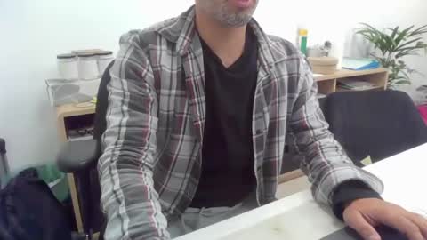 Snapshot of thehardcock2025 chatting on January 19, 2025, 11:21 pm thehardcock2025 online show from January 19, 2025, 11:21 pm