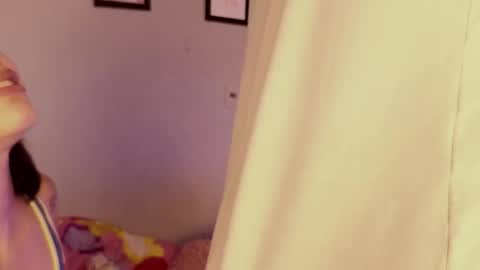 Snapshot of thehousex chatting on February 25, 2026, 4:44 am Meghan and Graham3 online show from February 25, 2026, 4:44 am