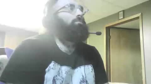 Iron online show from November 30, 2025, 6:01 pm