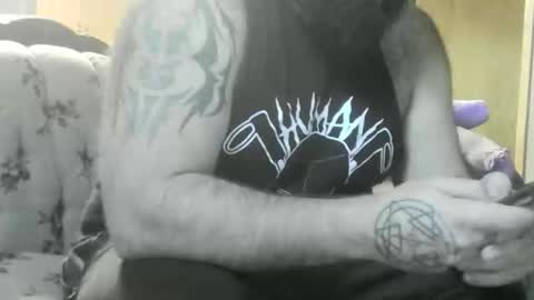 Iron online show from December 1, 2025, 6:24 pm