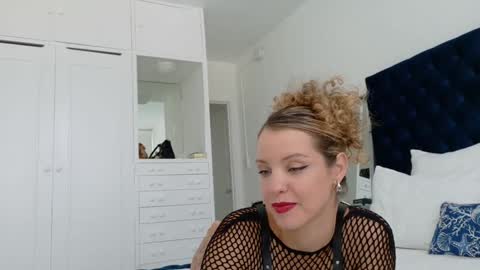 Snapshot of theislandgirl chatting on October 20, 2025, 7:58 pm Lily Marie online show from October 20, 2025, 7:58 pm