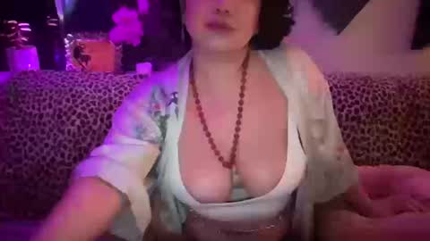 thejadeempress777 online show from October 18, 2025, 4:04 am