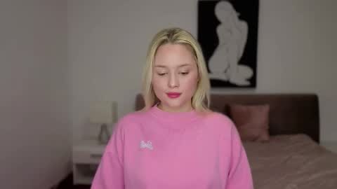 Kisaaleksandrova online show from February 15, 2026, 7:32 pm