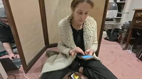 theladyduchess online show from April 4, 2026, 11:24 pm