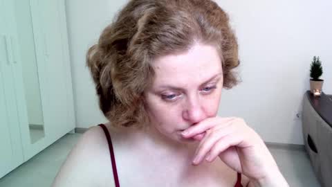 Ella online show from December 29, 2024, 10:23 am