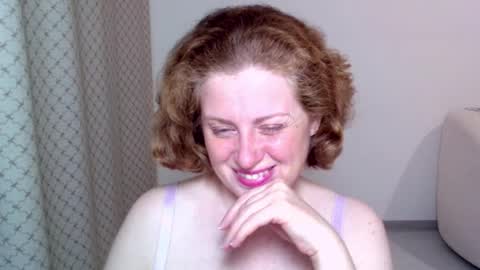 Ella online show from November 5, 2025, 4:51 pm