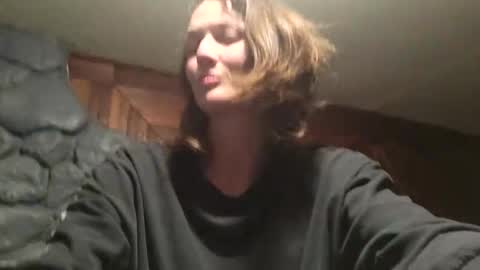 lovecreep online show from November 13, 2025, 6:56 am