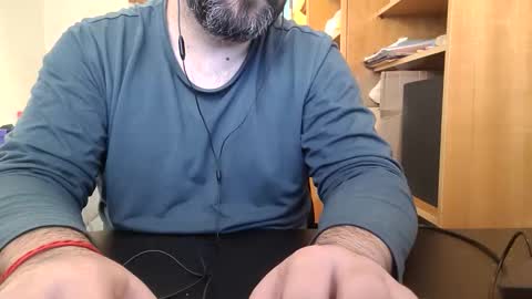 Snapshot of themoontiger chatting on December 13, 2025, 8:36 pm themoontiger online show from December 13, 2025, 8:36 pm