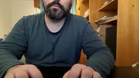 Snapshot of themoontiger chatting on December 15, 2025, 9:19 pm themoontiger online show from December 15, 2025, 9:19 pm