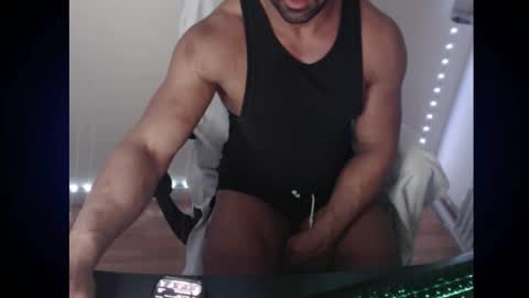 Snapshot of themusclefactory chatting on November 10, 2025, 8:08 pm TheMuscleFactory online show from November 10, 2025, 8:08 pm