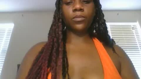 Snapshot of thenaturalgoddess chatting on April 10, 2026, 10:25 pm TheNaturalGoddess online show from April 10, 2026, 10:25 pm