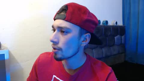 Snapshot of theo_stone04 chatting on November 4, 2025, 6:12 am Theo online show from November 4, 2025, 6:12 am