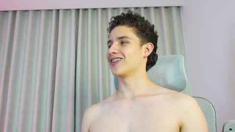 Snapshot of theohawke_ chatting on February 16, 2025, 9:15 am THEO- MATEO online show from February 16, 2025, 9:15 am