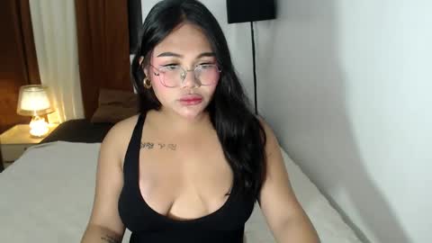 FRANCINE online show from April 12, 2026, 1:54 am