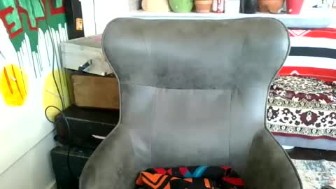 Snapshot of theoutfitter chatting on February 11, 2025, 10:50 pm MISTERPOWERS online show from February 11, 2025, 10:50 pm