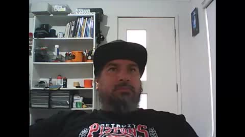 aussiebeard online show from March 11, 2026, 2:06 am
