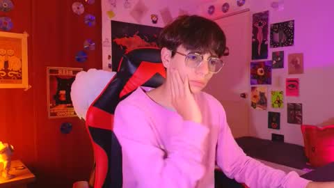 Snapshot of theprince_red chatting on November 11, 2025, 8:53 pm Matt independent model online show from November 11, 2025, 8:53 pm