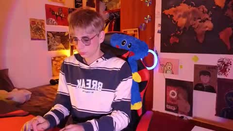Snapshot of theprince_red chatting on April 30, 2026, 8:57 pm Matt independent model online show from April 30, 2026, 8:57 pm