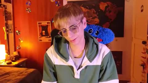 Snapshot of theprince_red chatting on May 6, 2026, 8:58 pm Matt independent model online show from May 6, 2026, 8:58 pm