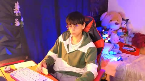 Snapshot of theprince_red chatting on May 21, 2026, 8:16 pm Matt independent model online show from May 21, 2026, 8:16 pm