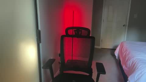 Snapshot of thequeenneptune chatting on November 4, 2025, 9:14 pm Nicolette Neptune online show from November 4, 2025, 9:14 pm