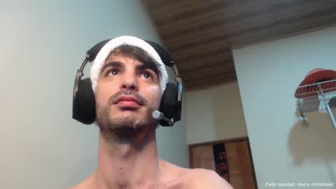 Snapshot of therazhanen chatting on December 27, 2024, 5:52 am Santiago Enrique online show from December 27, 2024, 5:52 am