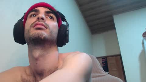 Snapshot of therazhanen chatting on November 1, 2025, 7:10 am Santiago Enrique online show from November 1, 2025, 7:10 am