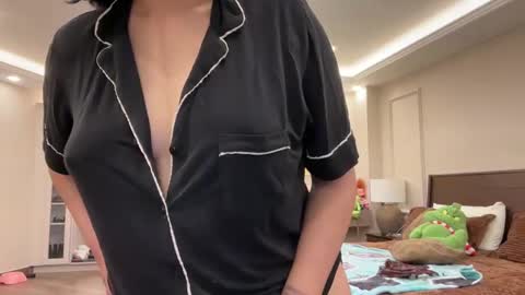 Snapshot of therealcamilabaddie chatting on September 29, 2025, 10:25 pm therealcamilabaddie online show from September 29, 2025, 10:25 pm