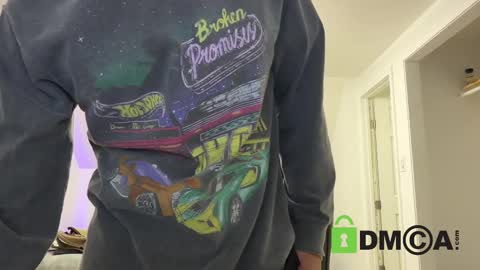 therealdylansdick online show from November 18, 2025, 12:27 am