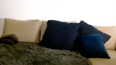 Yoshi online show from January 26, 2025, 10:24 pm