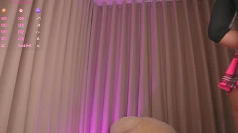 Snapshot of therealpeach_ chatting on June 9, 2026, 11:16 pm online show from June 9, 2026, 11:16 pm