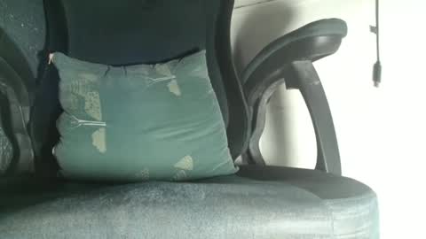 theresnomercy16 online show from December 4, 2024, 3:21 pm