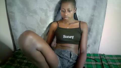 hearty online show from October 19, 2025, 8:53 pm