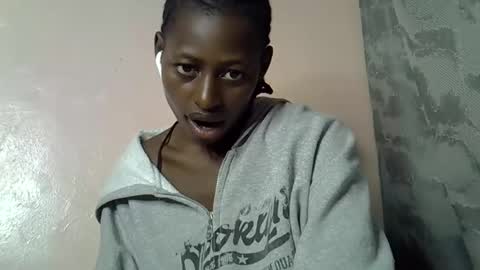 Snapshot of therry_heart chatting on March 13, 2026, 4:08 am hearty online show from March 13, 2026, 4:08 am