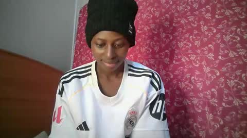 Snapshot of therry_heart chatting on April 2, 2026, 11:41 am hearty online show from April 2, 2026, 11:41 am