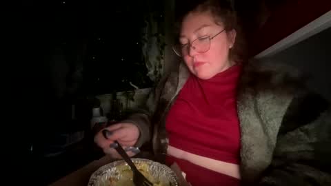 Snapshot of thesashadomme chatting on December 30, 2024, 5:04 am The Sasha Domme online show from December 30, 2024, 5:04 am