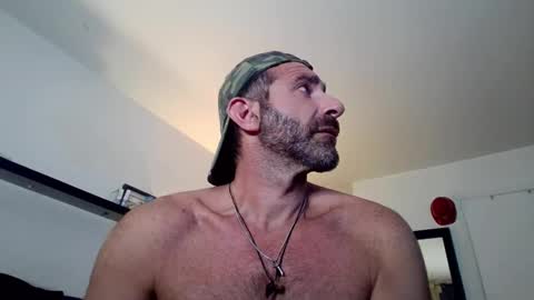 thesavages252183 online show from December 23, 2025, 1:58 am