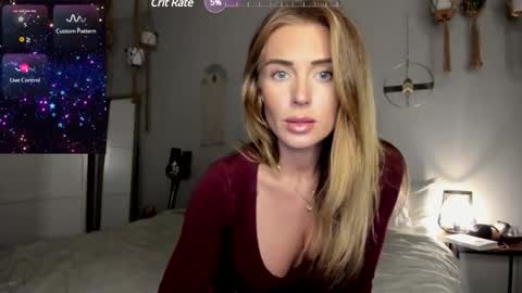 Selina Kyle online show from January 4, 2025, 1:21 am