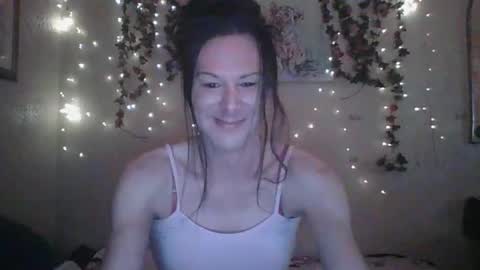 Snapshot of thesillymillie chatting on December 8, 2024, 4:14 am sillymillie0 online show from December 8, 2024, 4:14 am