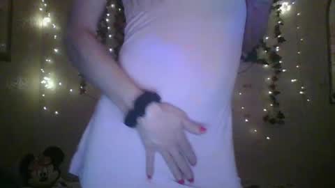 Snapshot of thesillymillie chatting on December 24, 2024, 1:38 am sillymillie0 online show from December 24, 2024, 1:38 am