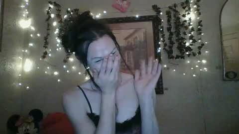 Snapshot of thesillymillie chatting on September 17, 2025, 11:50 pm sillymillie0 online show from September 17, 2025, 11:50 pm