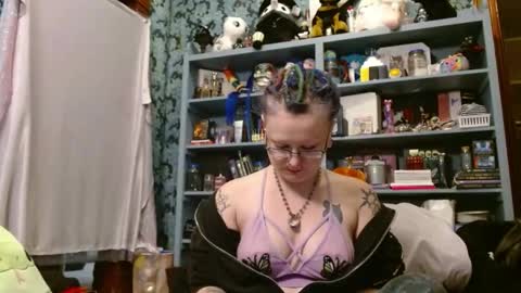 Siren of the Fae online show from December 20, 2025, 3:35 am