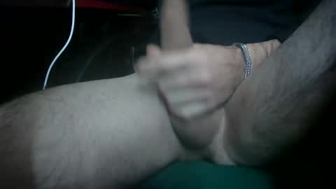 Snapshot of thesixpack_ chatting on December 6, 2024, 7:12 pm thesixpack_ online show from December 6, 2024, 7:12 pm