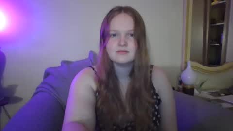 thestrawberrycreme online show from December 26, 2024, 3:10 pm