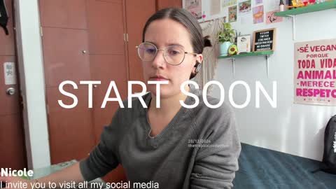 Nicole online show from December 20, 2024, 7:39 pm